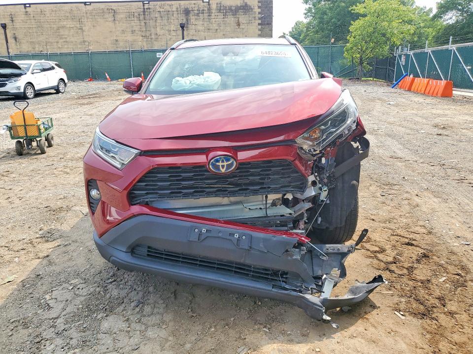 Снимка 5 от търг – 2021 TOYOTA RAV4 с VIN 4T3RWRFVXMU043355
