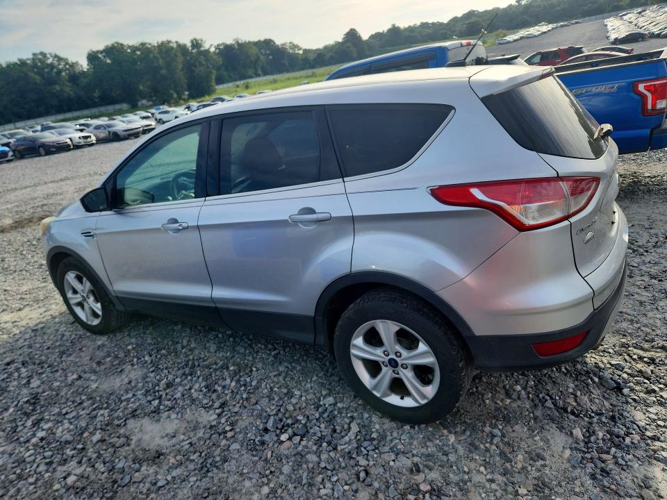 Photo 2 from auction – 2016 FORD ESCAPE with VIN 1FMCU0G7XGUA90776