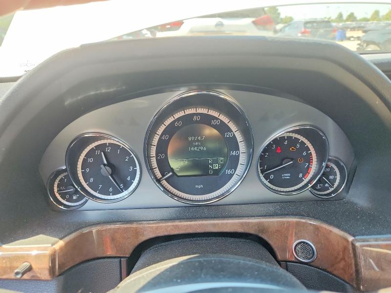 Photo 9 from auction – 2010 MERCEDES-BENZ E with VIN WDDHF5GB6AA051896