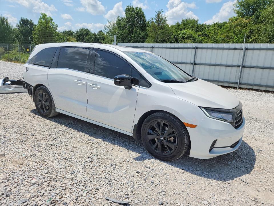 Photo 4 from auction – 2023 HONDA ODYSSEY with VIN 5FNRL6H73PB058599