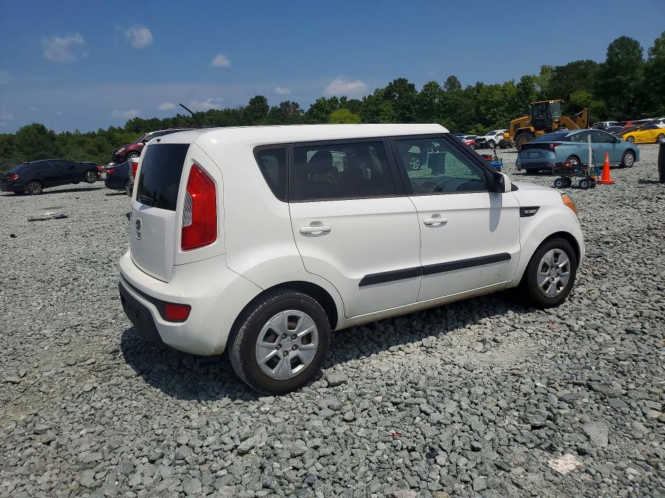 Photo 3 from auction – 2012 KIA SOUL with VIN KNDJT2A50C7448767