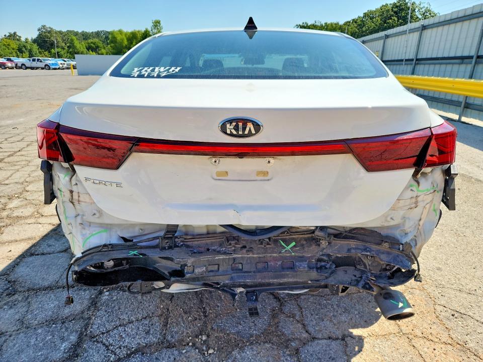 Photo 6 from auction – 2021 KIA FORTE with VIN 3KPF24AD3ME395026