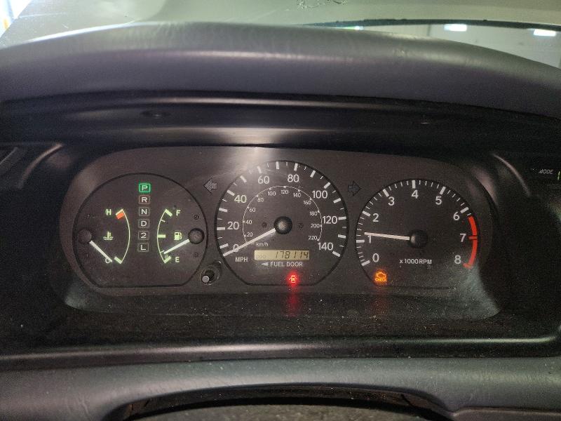 Photo 9 from auction – 2000 TOYOTA CAMRY with VIN 4T1BF28KXYU102303
