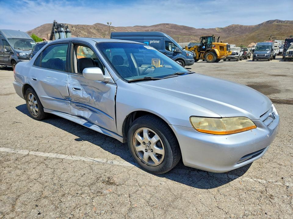 Photo 4 from auction – 2001 HONDA ACCORD with VIN 1HGCG66851A096536