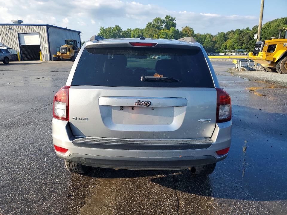 Photo 6 from auction – 2016 JEEP COMPASS with VIN 1C4NJDEB0GD782663