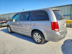 Photo 2 from auction – 2016 DODGE GRAND CARAVAN with VIN 2C4RDGBG1GR244223