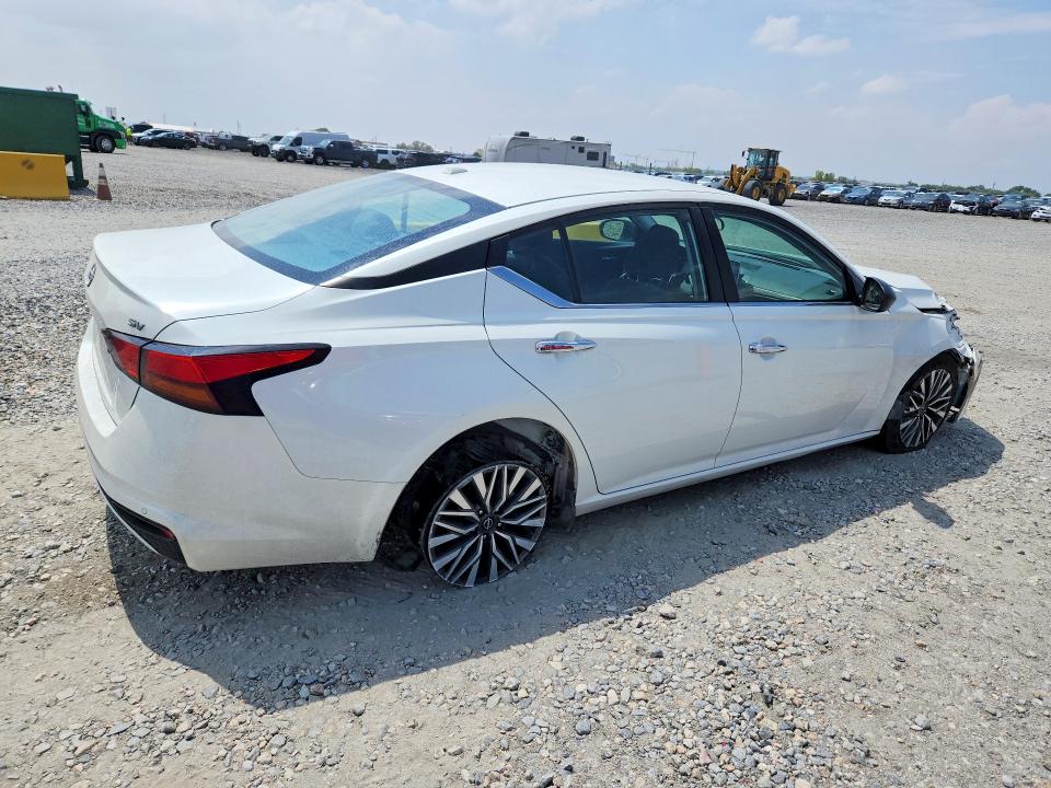 Photo 3 from auction – 2024 NISSAN ALTIMA with VIN 1N4BL4DV9RN419483