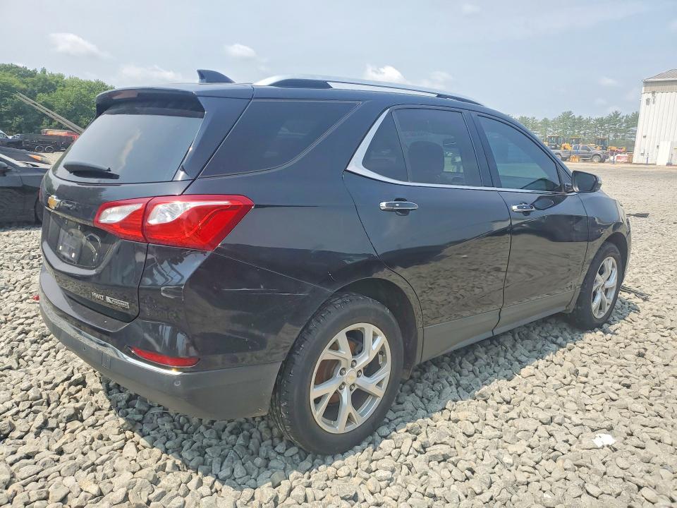 Photo 3 from auction – 2018 CHEVROLET EQUINOX with VIN 2GNAXVEV7J6132898