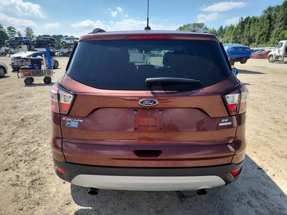 Photo 6 from auction – 2018 FORD ESCAPE with VIN 1FMCU0GD1JUA95393