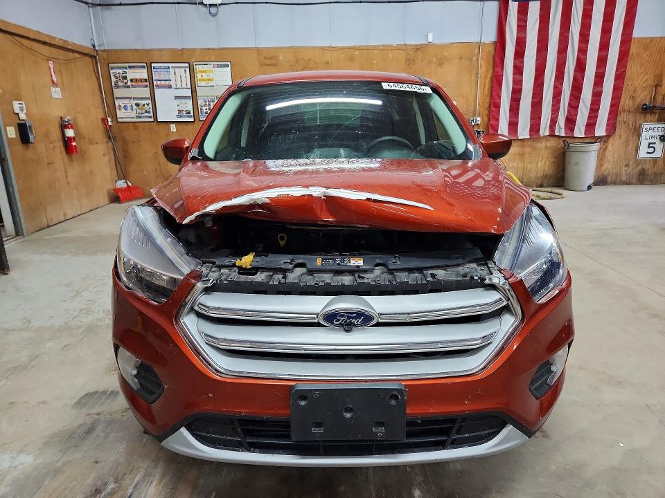 Photo 5 from auction – 2019 FORD ESCAPE with VIN 1FMCU9GD4KUA45092