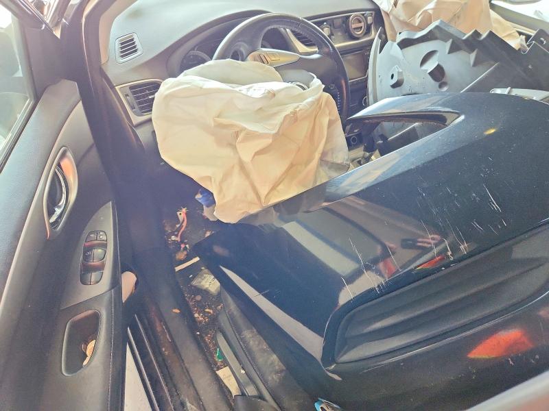 Photo 8 from auction – 2015 NISSAN SENTRA with VIN 3N1AB7AP2FY312888