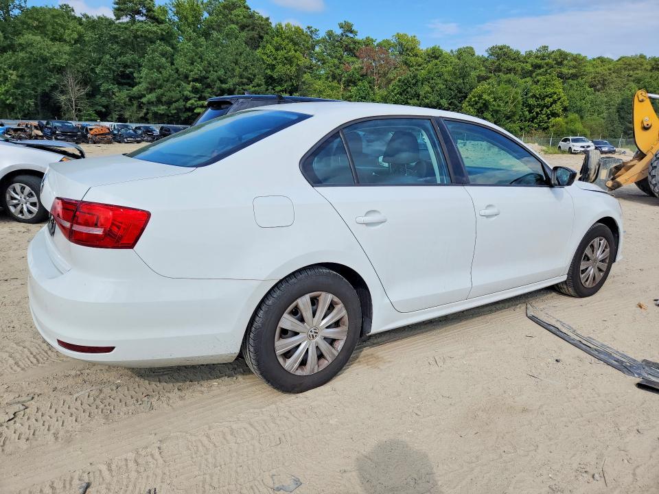 Photo 3 from auction – 2015 VOLKSWAGEN JETTA with VIN 3VW2K7AJ6FM344339