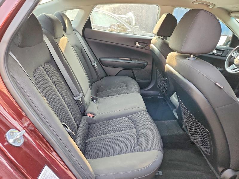 Photo 10 from auction – 2019 KIA OPTIMA with VIN 5XXGT4L36KG299756