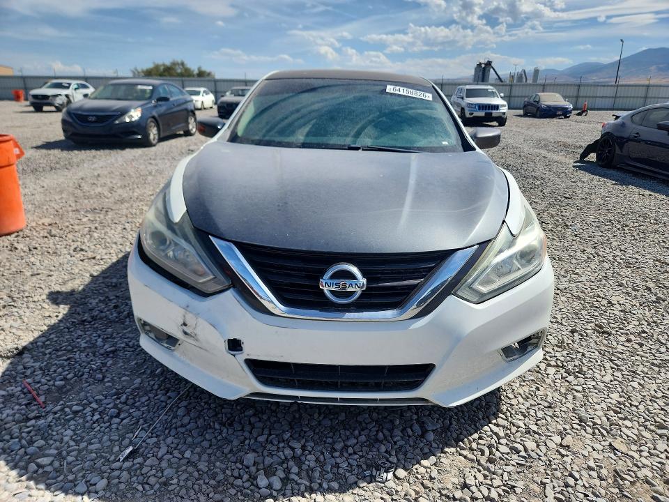 Photo 5 from auction – 2017 NISSAN ALTIMA with VIN 1N4AL3AP3HC118181