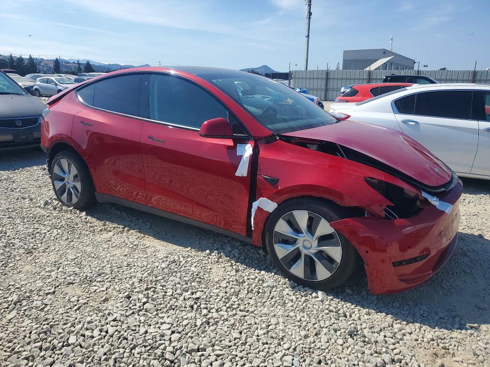 Foto 4 de la subasta – 2022 TESLA MODEL Y con VIN 7SAYGDEE6NF432470