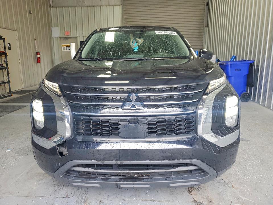 Photo 5 from auction – 2023 MITSUBISHI OUTLANDER with VIN JA4J3TA89PZ034407