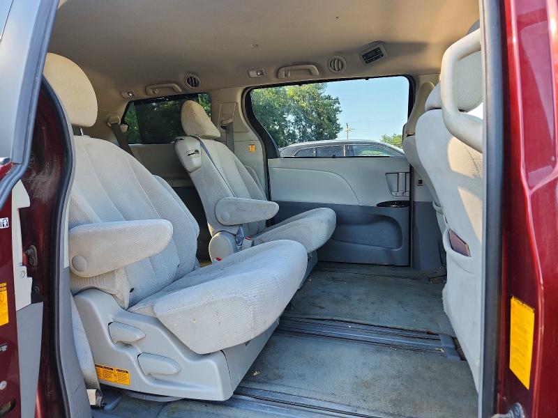 Photo 11 from auction – 2013 TOYOTA SIENNA with VIN 5TDKK3DC3DS330064