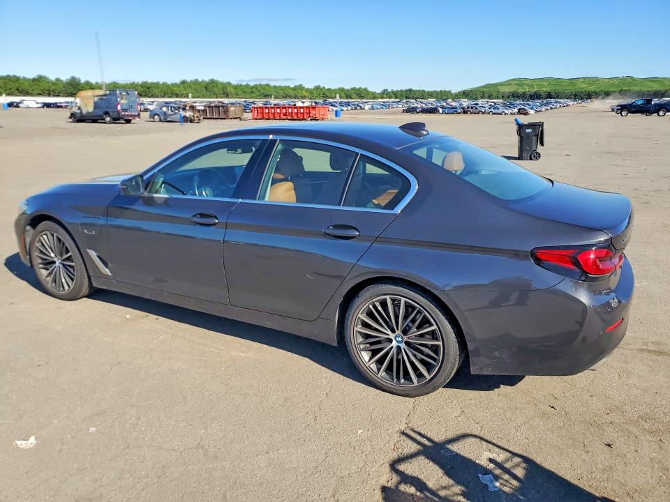 Photo 2 from auction – 2022 BMW 530XE with VIN WBA33AG08NCJ73056