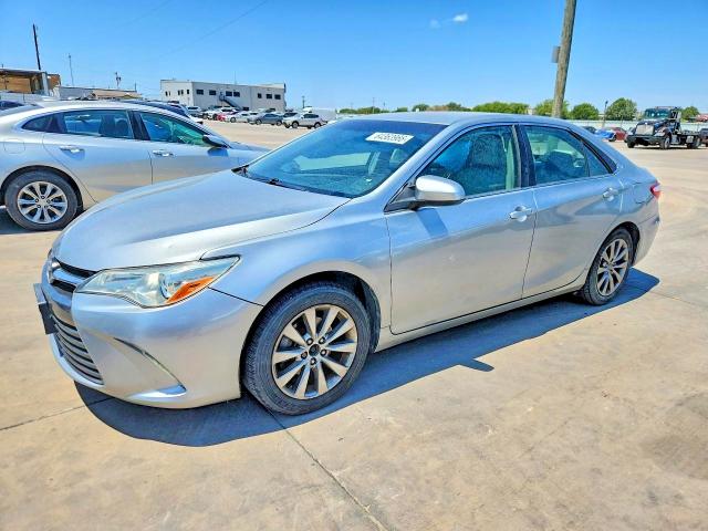 TOYOTA CAMRY 2015 مع رقم تعريف المركبة 4T4BF1FK2FR490241 - صورة من المزاد