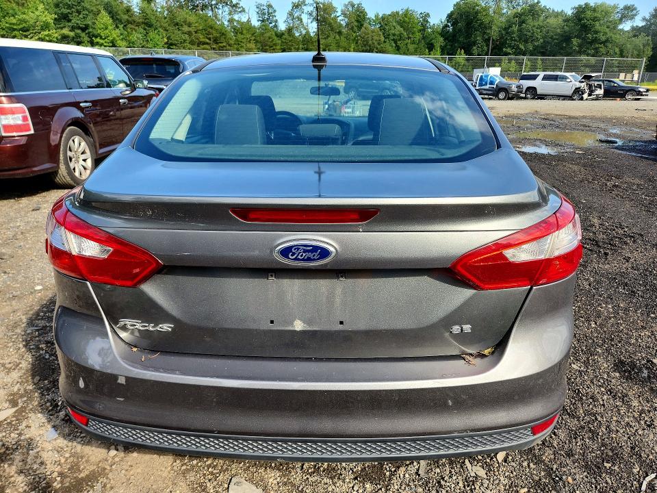 Photo 6 from auction – 2014 FORD FOCUS with VIN 1FADP3E22EL426955