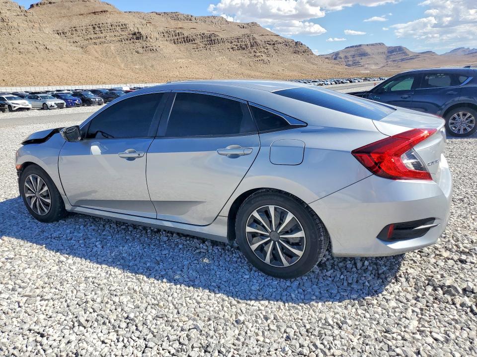 Photo 2 from auction – 2017 HONDA CIVIC with VIN 2HGFC2F56HH543054