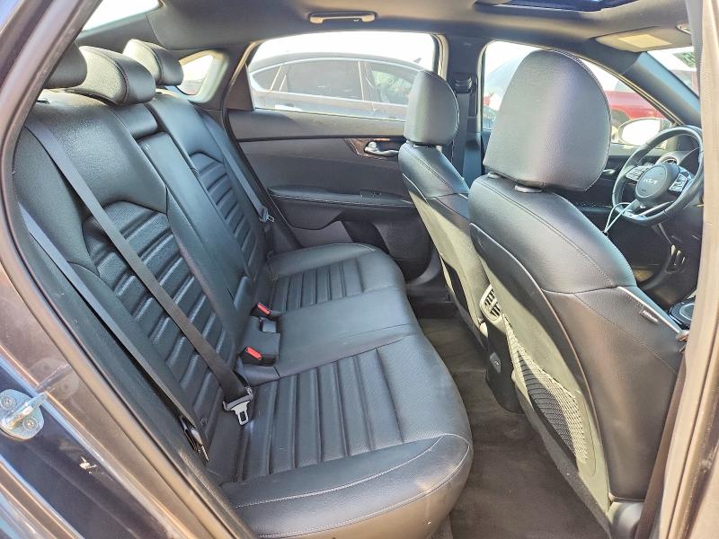 Zdjęcie 10 z aukcji – 2022 KIA FORTE z VIN 3KPF54AD2NE492971