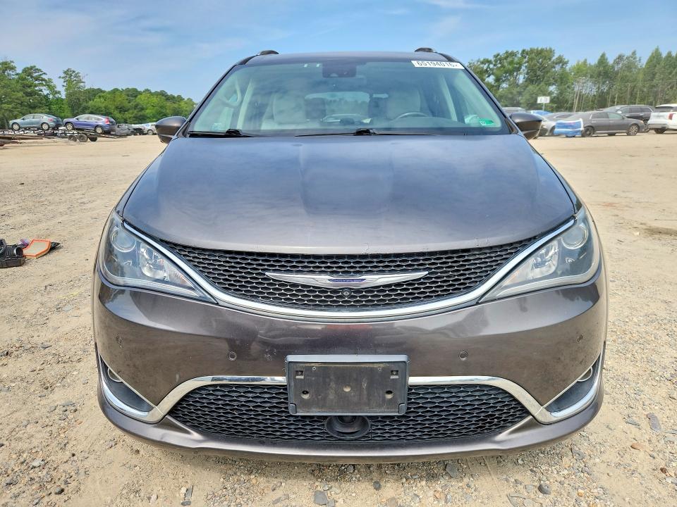 Photo 5 from auction – 2017 CHRYSLER PACIFICA with VIN 2C4RC1EG5HR757326