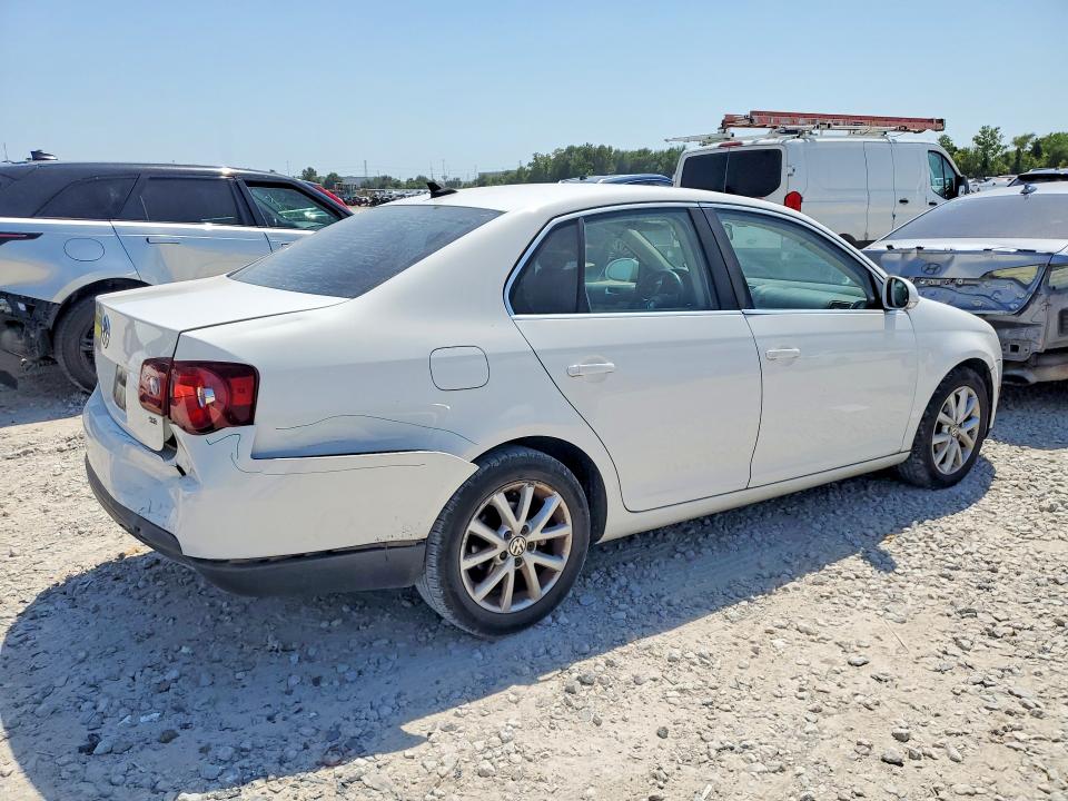 Photo 3 from auction – 2010 VOLKSWAGEN JETTA with VIN 3VWRX7AJ0AM046040