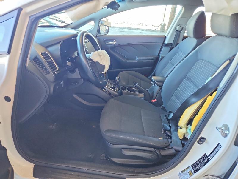 Photo 7 from auction – 2018 KIA FORTE with VIN 3KPFL4A77JE174158