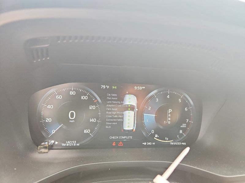 Photo 9 from auction – 2021 VOLVO XC60 with VIN YV4102RL3M1689798