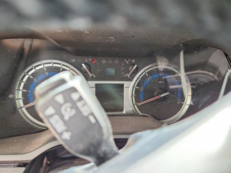 Photo 9 from auction – 2018 TOYOTA 4RUNNER with VIN JTEZU5JR4J5187202