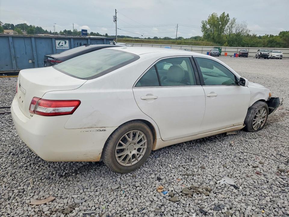 Photo 3 from auction – 2010 TOYOTA CAMRY with VIN 4T1BF3EK4AU527645