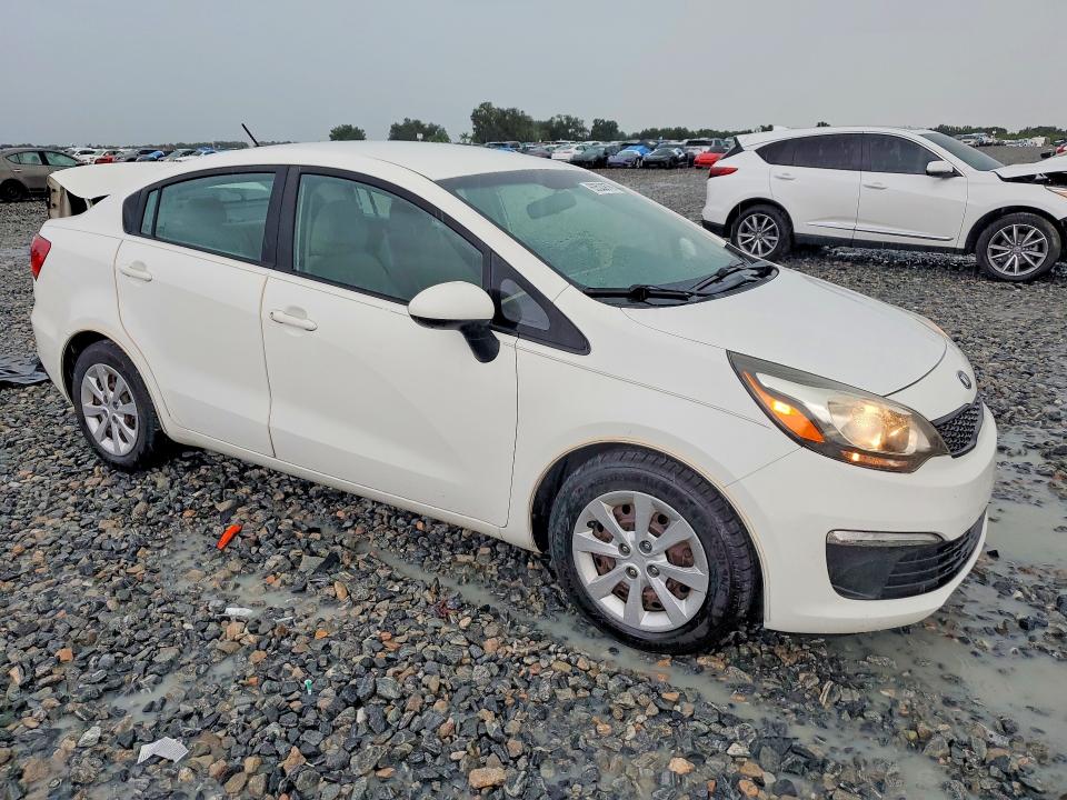 Photo 4 from auction – 2016 KIA RIO with VIN KNADM4A39G6620369
