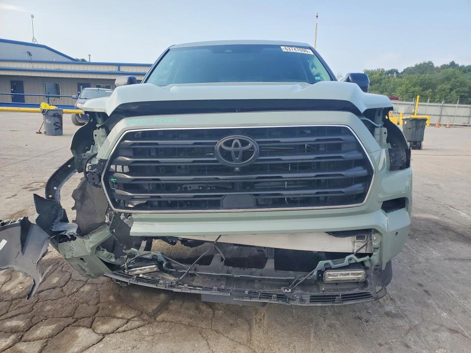 Photo 5 from auction – 2024 TOYOTA SEQUOIA with VIN 7SVAAABA5RX029310