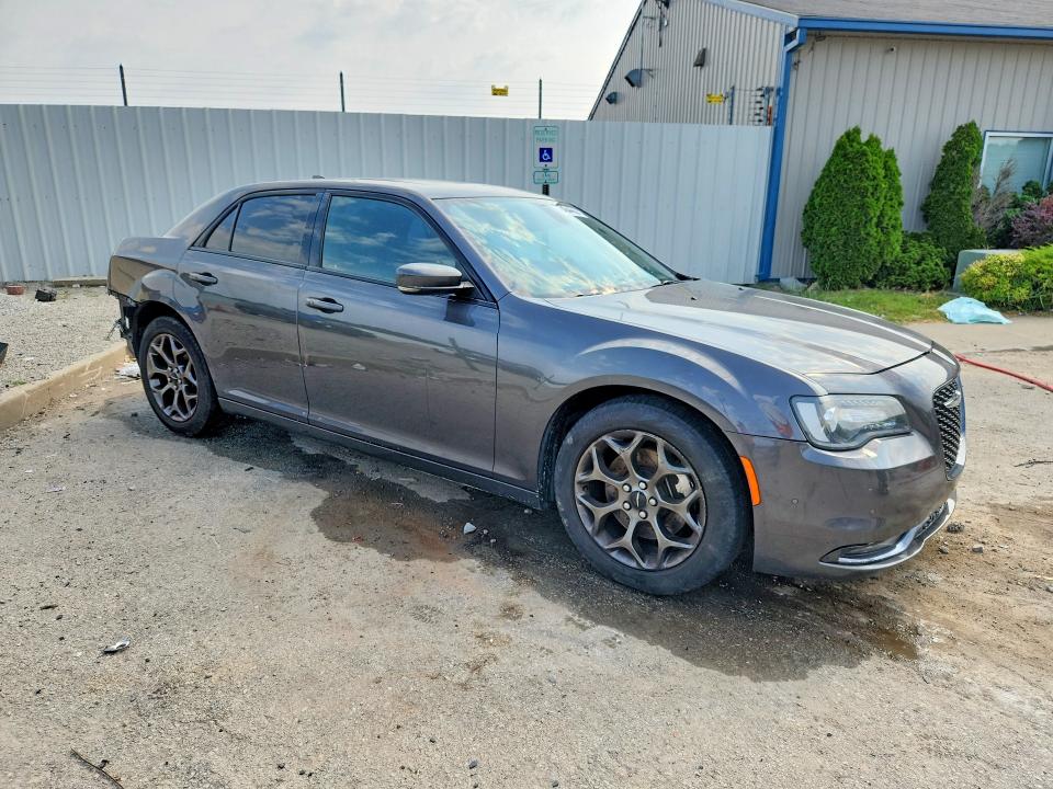 صورة رقم 4 من المزاد - 2016 CHRYSLER 300 مع VIN 2C3CCAGG2GH253389
