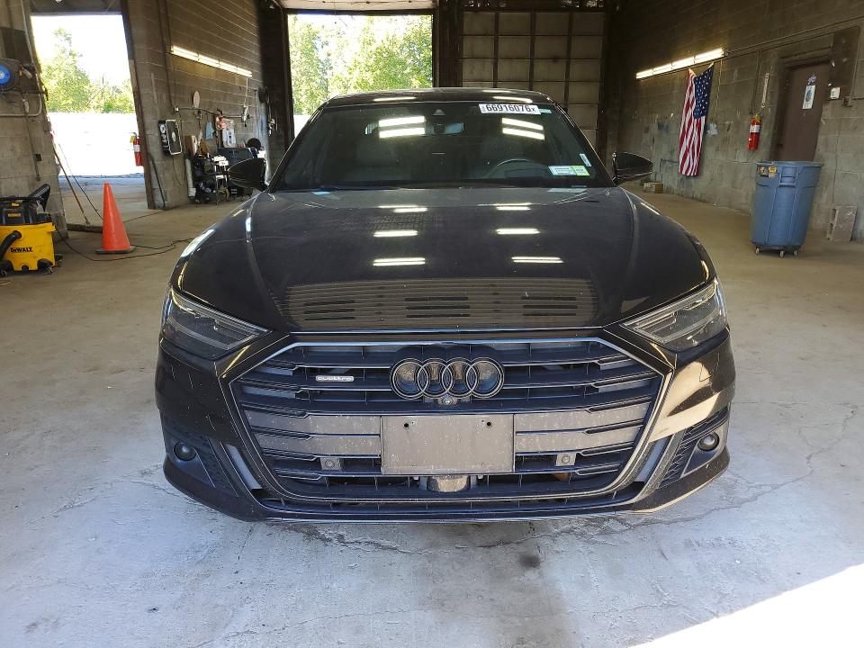 Zdjęcie 5 z aukcji – 2021 AUDI A8 z VIN WAU8DAF82MN017589