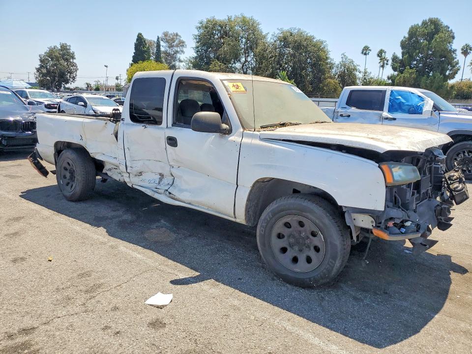 Photo 4 from auction – 2005 CHEVROLET SILVERADO with VIN 2GCEC19V151350962