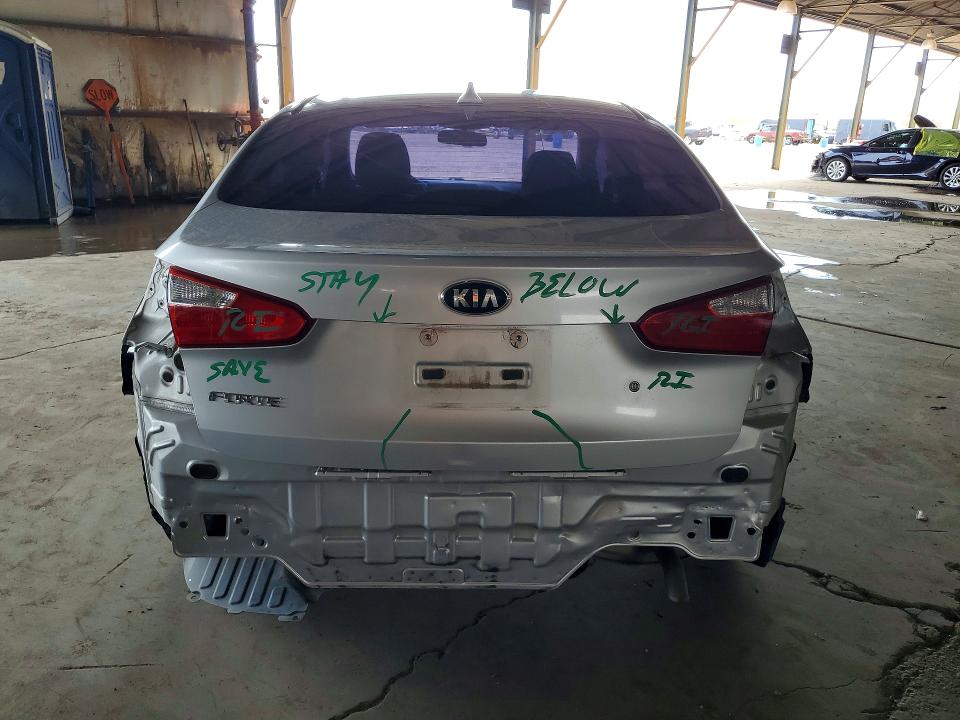 Photo 6 from auction – 2015 KIA FORTE with VIN KNAFK4A69F5263224