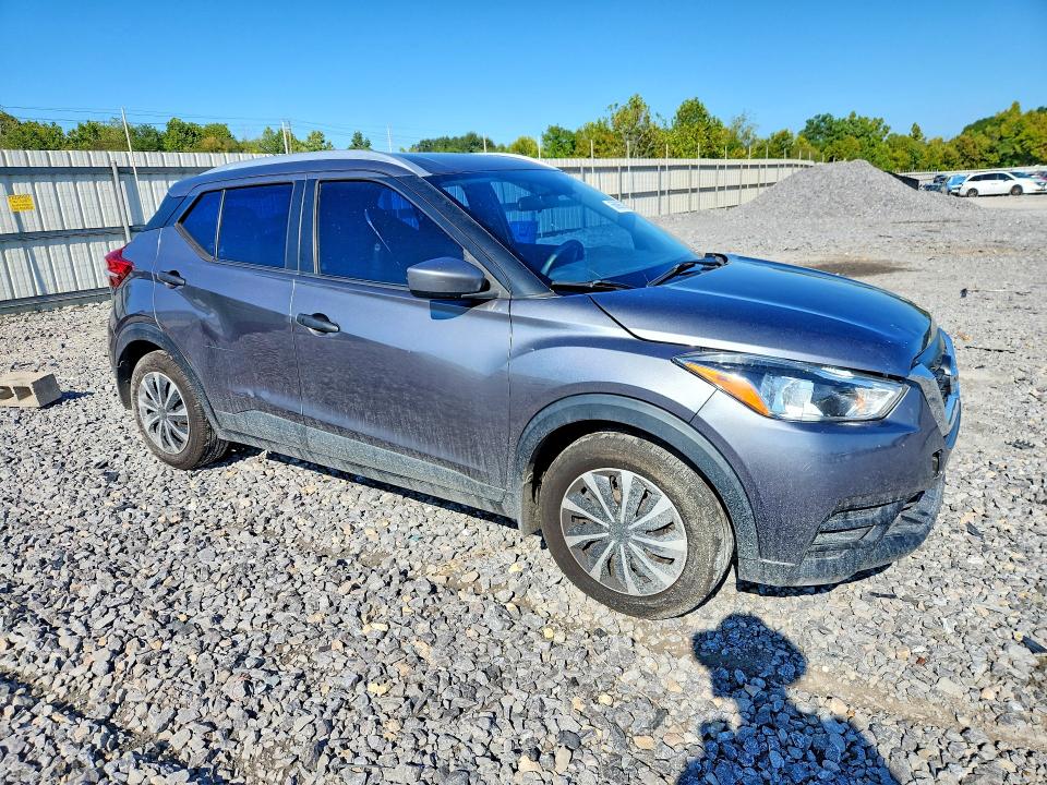 Photo 4 from auction – 2018 NISSAN KICKS with VIN 3N1CP5CU2JL520809