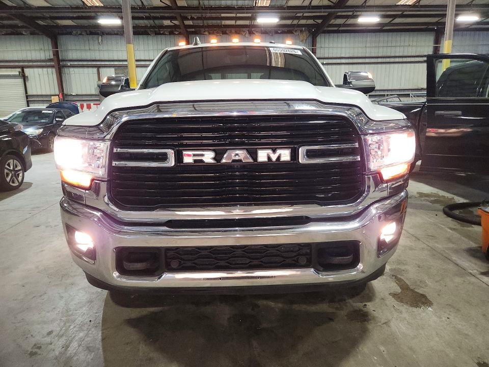 Photo 5 from auction – 2021 RAM 2500 with VIN 3C6UR5JL4MG646552