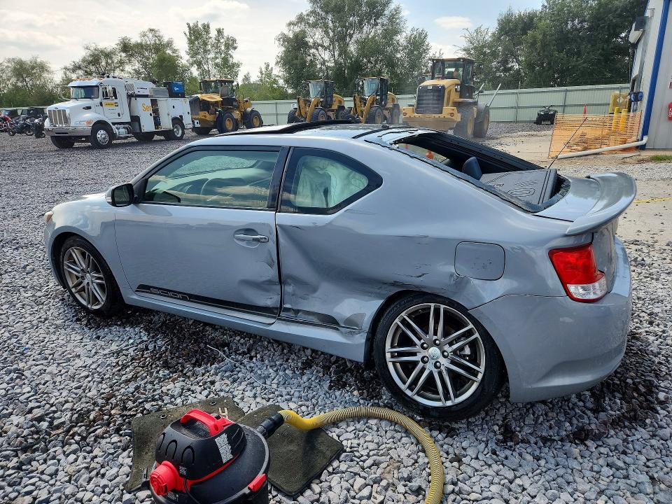 Photo 2 from auction – 2013 SCION TC with VIN JTKJF5C78D3047718