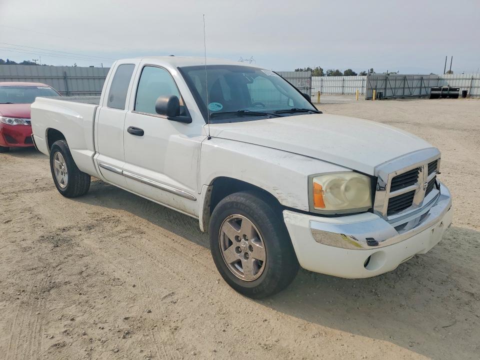 Photo 4 from auction – 2005 DODGE DAKOTA with VIN 1D7HE52N25S256412