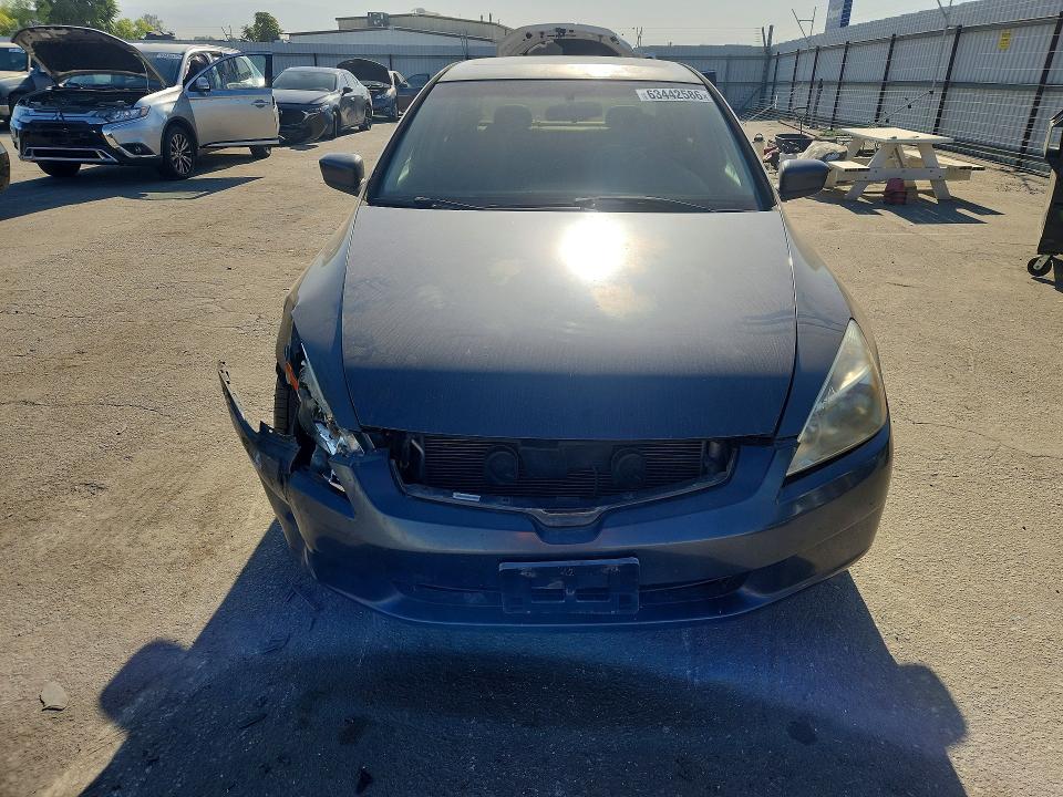 Photo 5 from auction – 2005 HONDA ACCORD with VIN JHMCM56815C000797