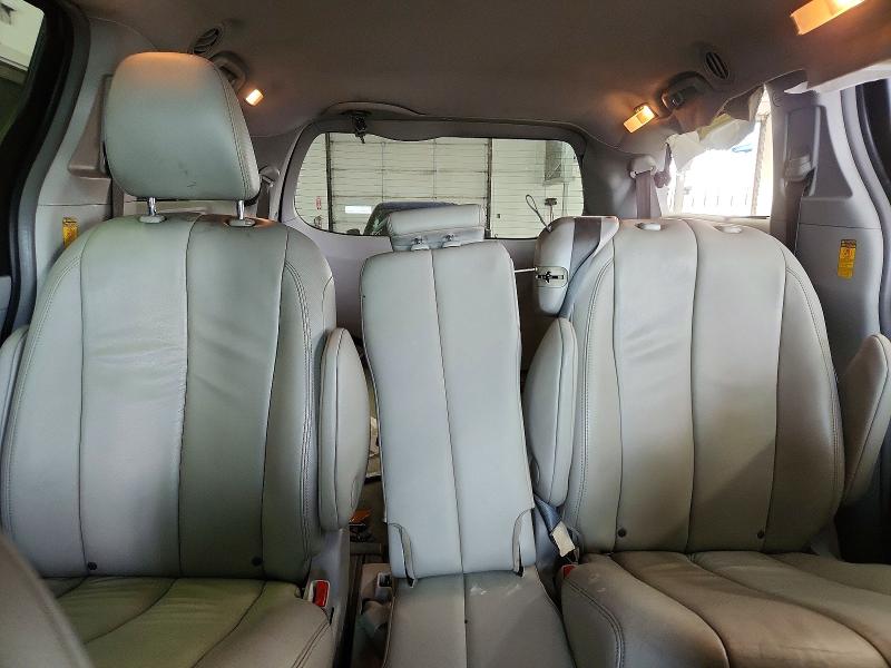 Photo 10 from auction – 2014 TOYOTA SIENNA with VIN 5TDYK3DCXES522402