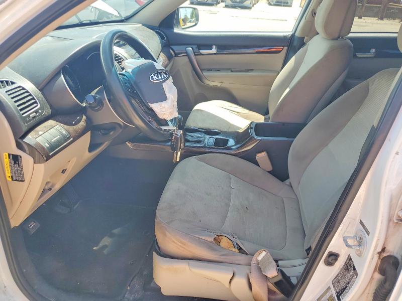 Photo 7 from auction – 2015 KIA SORENTO with VIN 5XYKT3A67FG660964