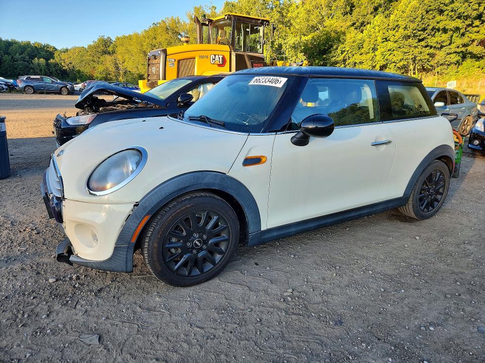 MINI COOPER 2015 with VIN WMWXM5C50FT938964 - Photo from auction