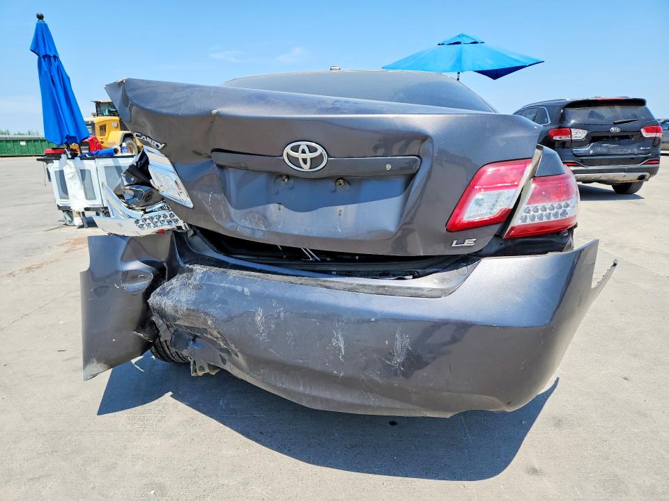 Photo 6 from auction – 2011 TOYOTA CAMRY with VIN 4T4BF3EK2BR183062