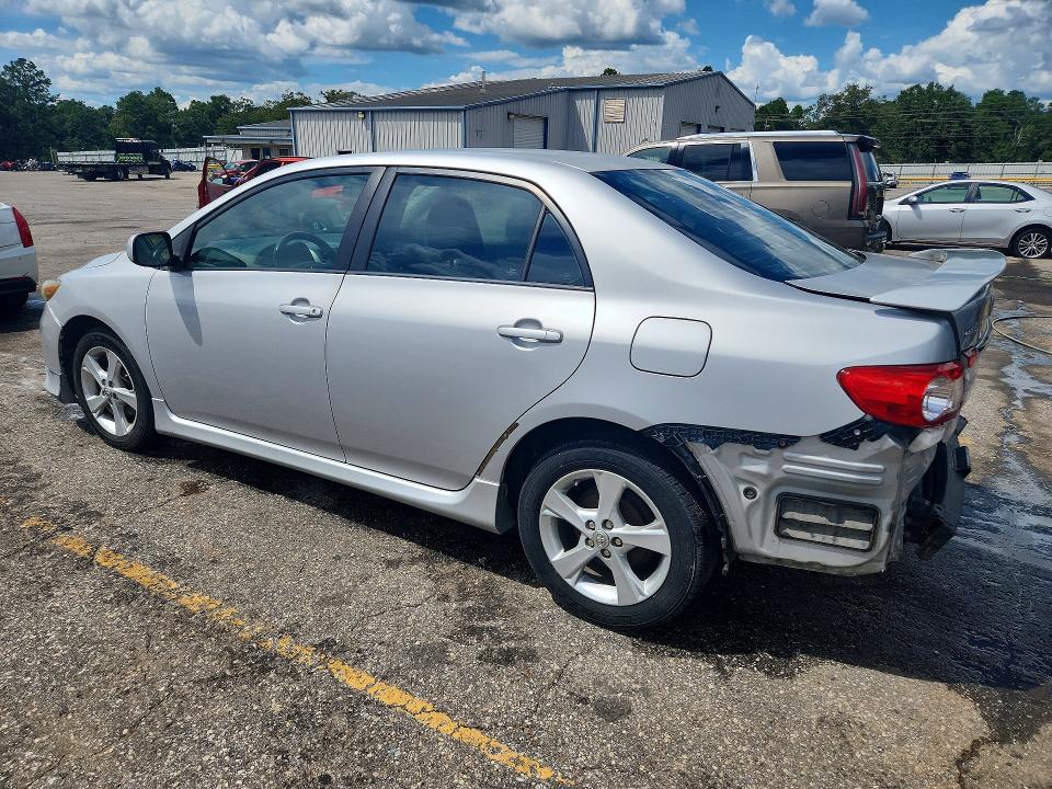 Photo 2 from auction – 2011 TOYOTA COROLLA with VIN 2T1BU4EE9BC602672
