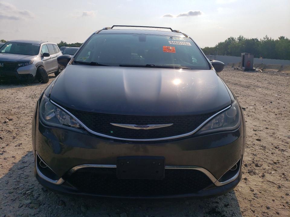 Photo 5 from auction – 2019 CHRYSLER PACIFICA with VIN 2C4RC1BG9KR738502