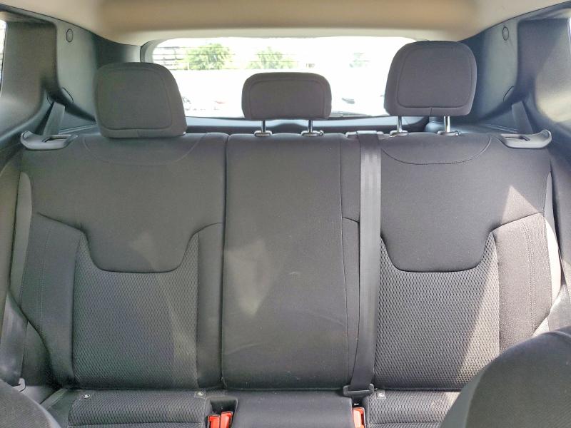 Photo 10 from auction – 2019 JEEP RENEGADE with VIN ZACNJABB3KPJ74680